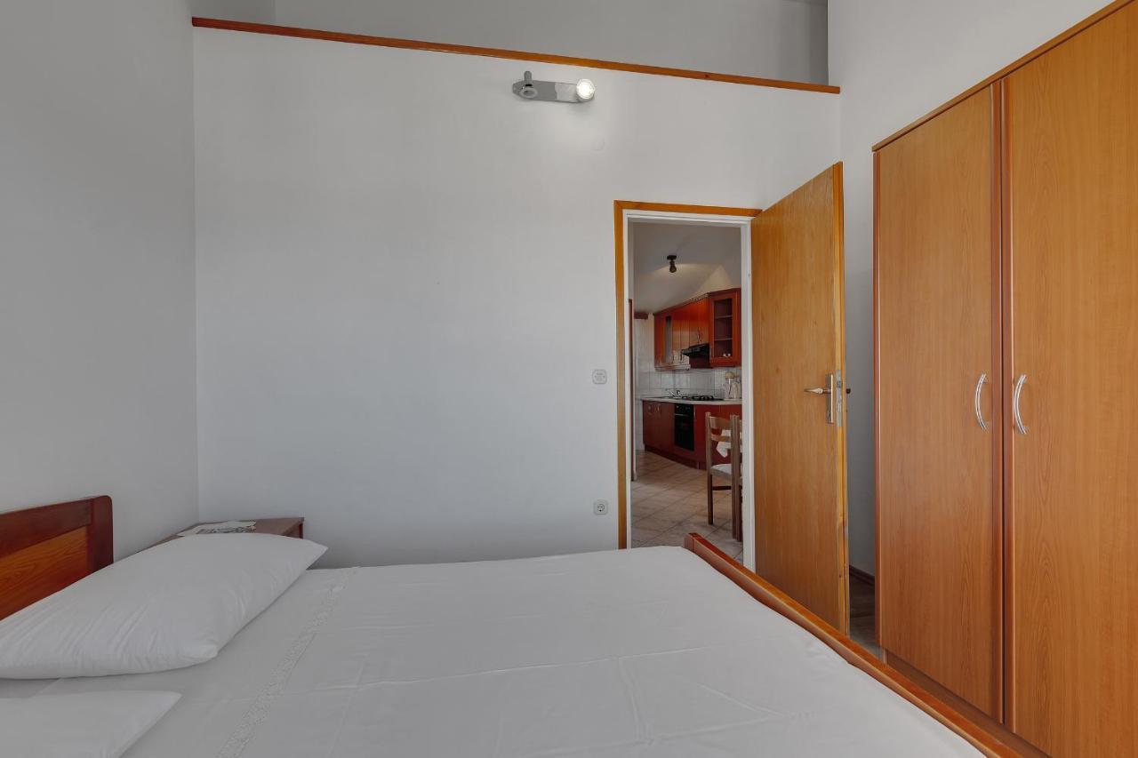 Apartments Tihomir Musac Omiš Exteriör bild