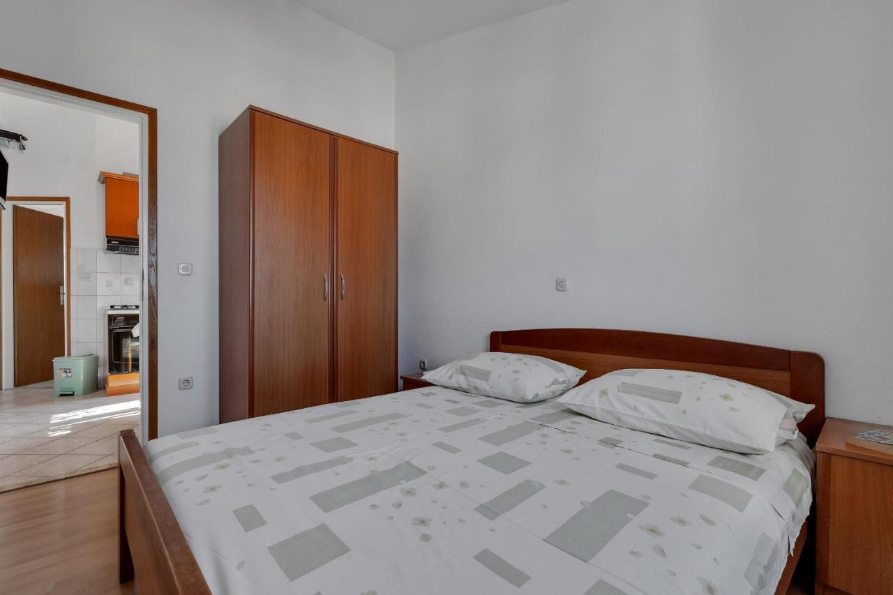 Apartments Tihomir Musac Omiš Exteriör bild