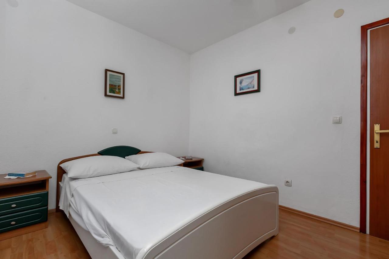 Apartments Tihomir Musac Omiš Exteriör bild