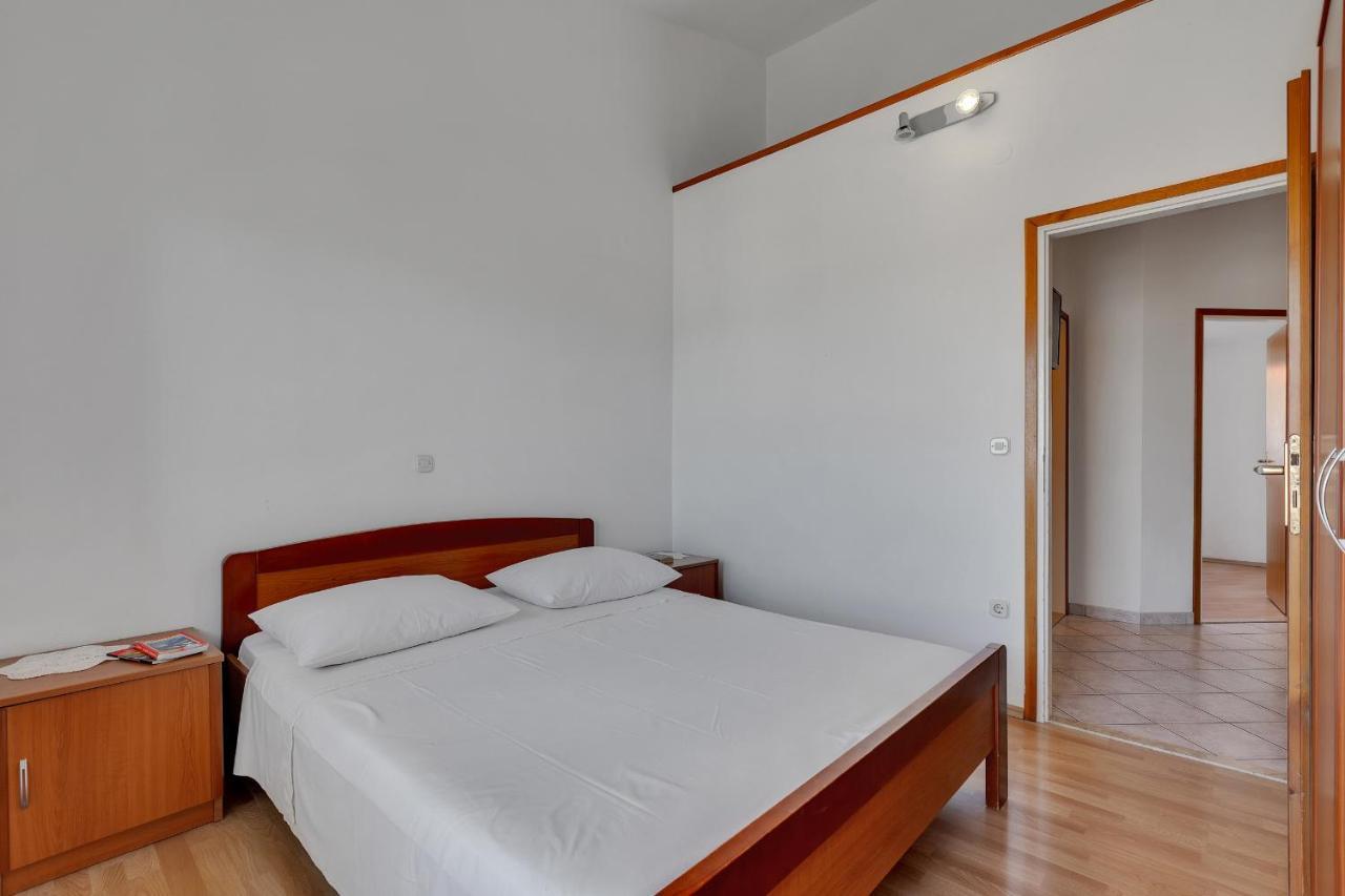 Apartments Tihomir Musac Omiš Exteriör bild